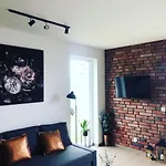 펜션 Loft Nad Stawem 4d4dz