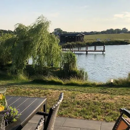 Loft Nad Stawem 4 Doroslych , 4 Dzieci