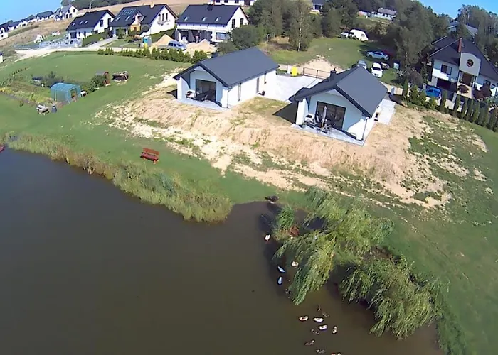 Loft Nad Stawem 4d4dz Hébergement de vacances *